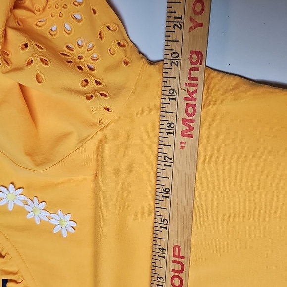 Talbots Pretty Yellow Top With Daisys SZ L Petite Excellent - Picture 6 of 9
